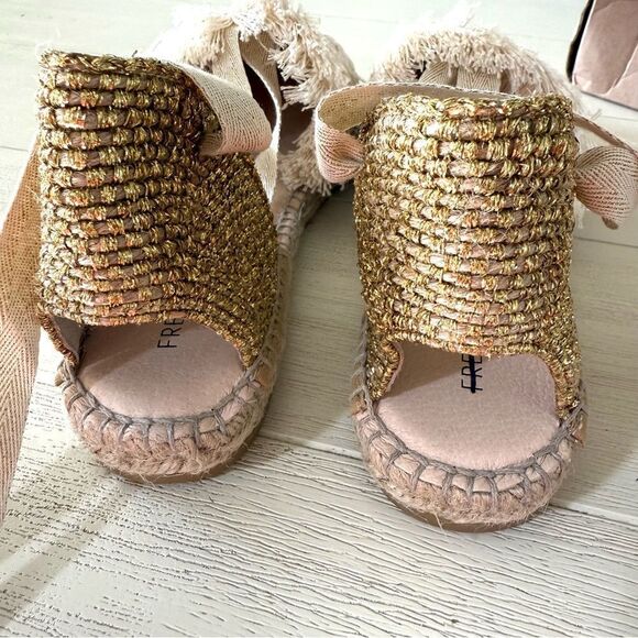 Free People Vida Espadrille Wrap Cream Crochet Gold Beaded Heel 7, NIB - Picture 5 of 7